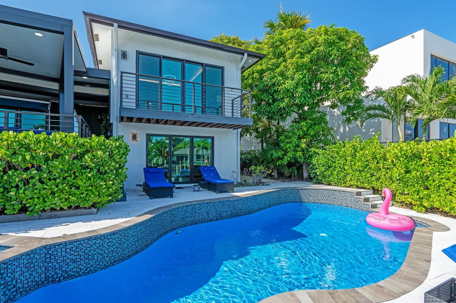 2878 NE 26th 2