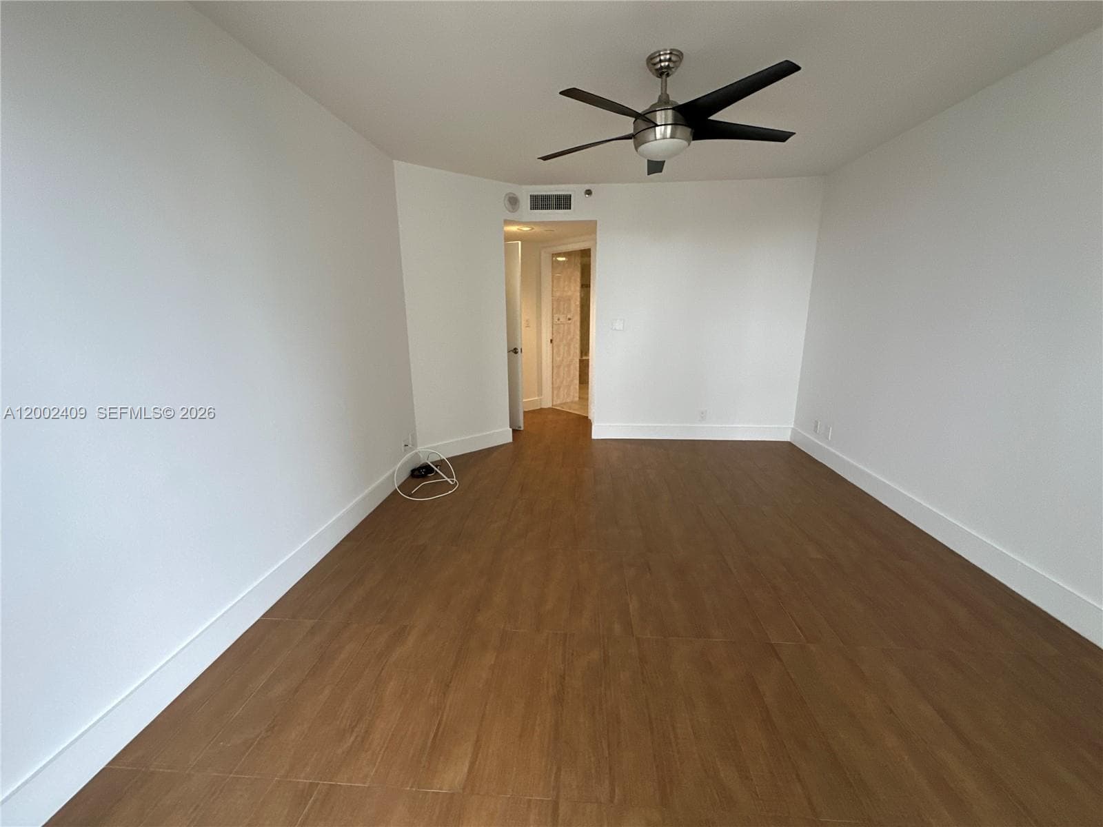 20185 E Country Club Dr 1105 photo 23