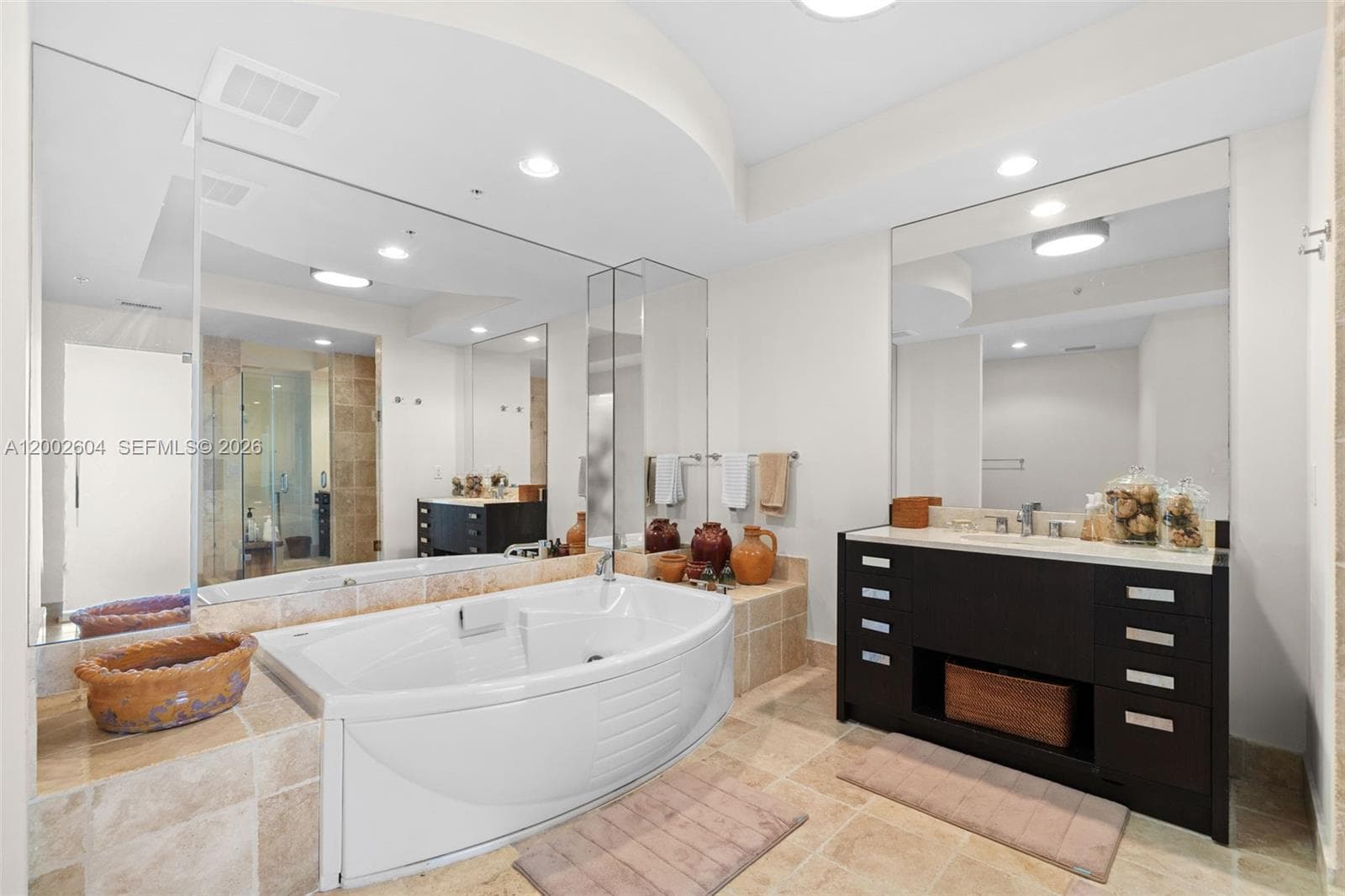 18201 Collins Ave 709 photo 17
