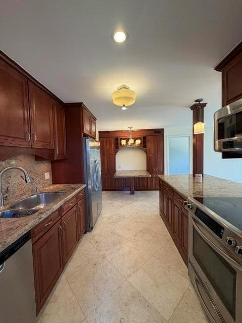 2857 NE 32nd Street 8 photo 6