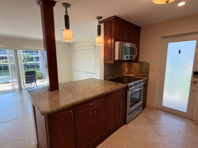 2857 NE 32nd Street 8 photo 5