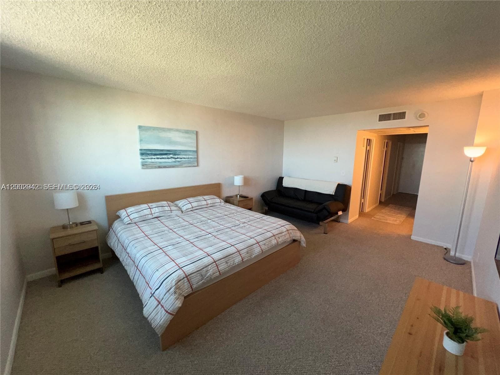 19380 Collins Ave 818 photo 10