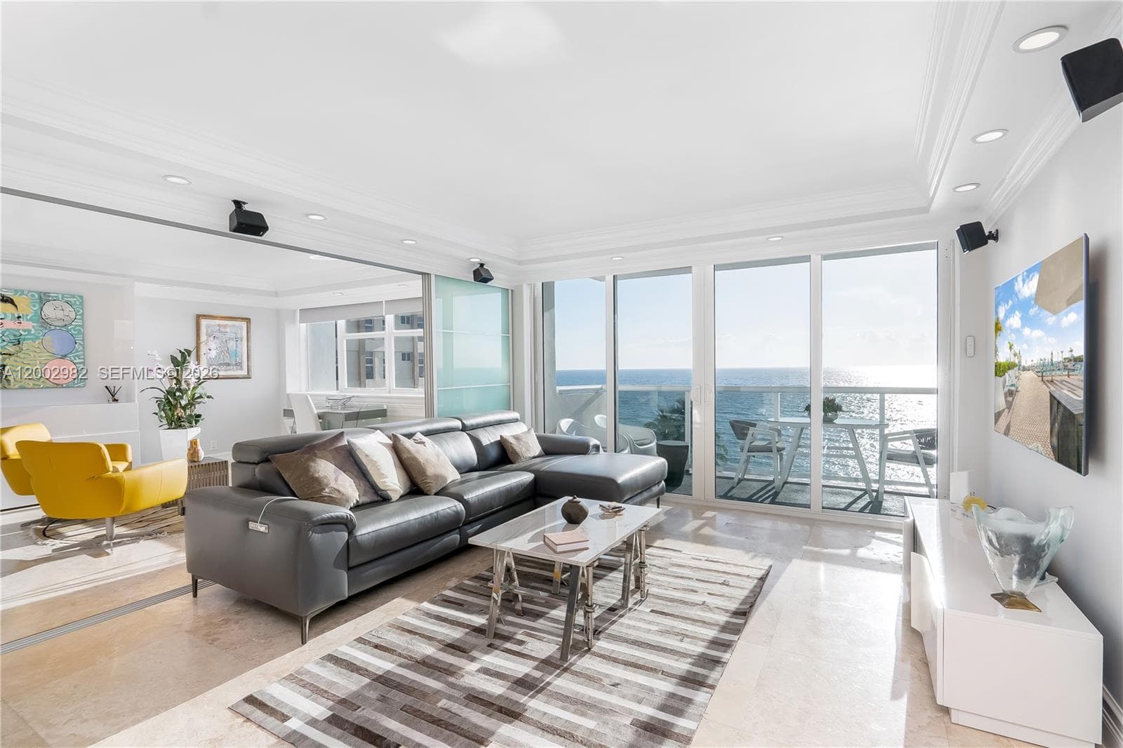 3140 S Ocean Dr (Avail 7/15-11/15 flex) 606 photo 2