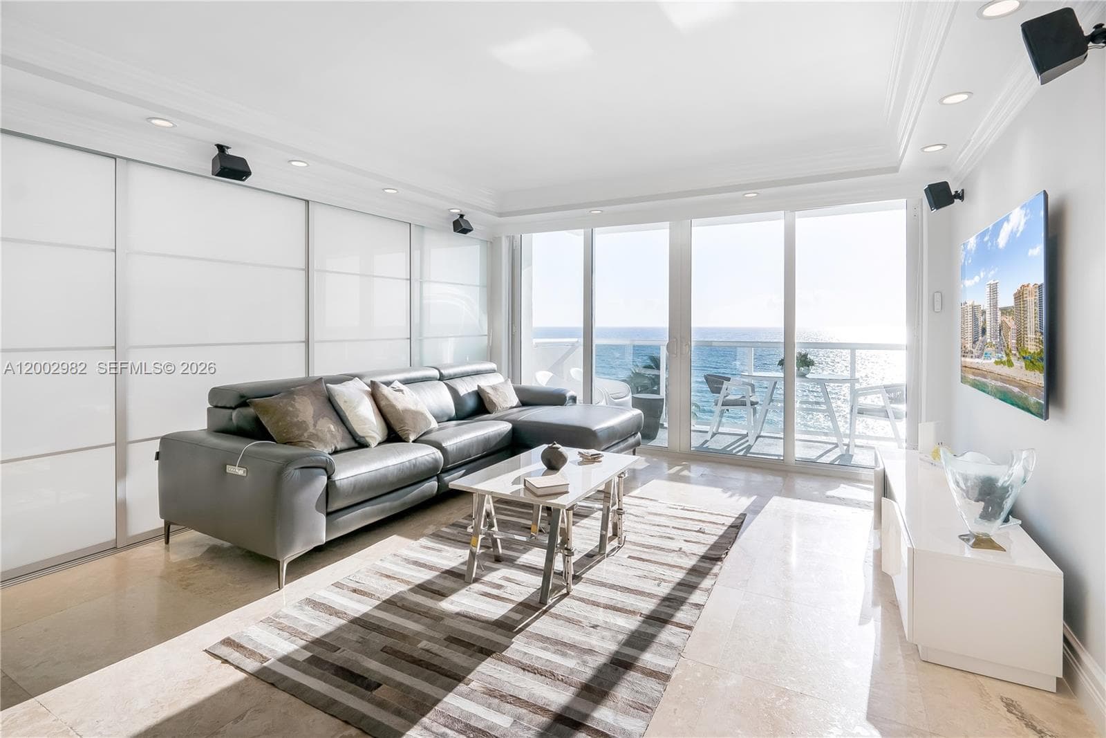 3140 S Ocean Dr (Avail 7/15-11/15 flex) 606 photo 3