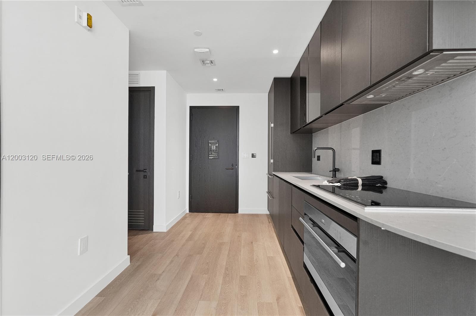 20 NE 11th St 4006 photo 18