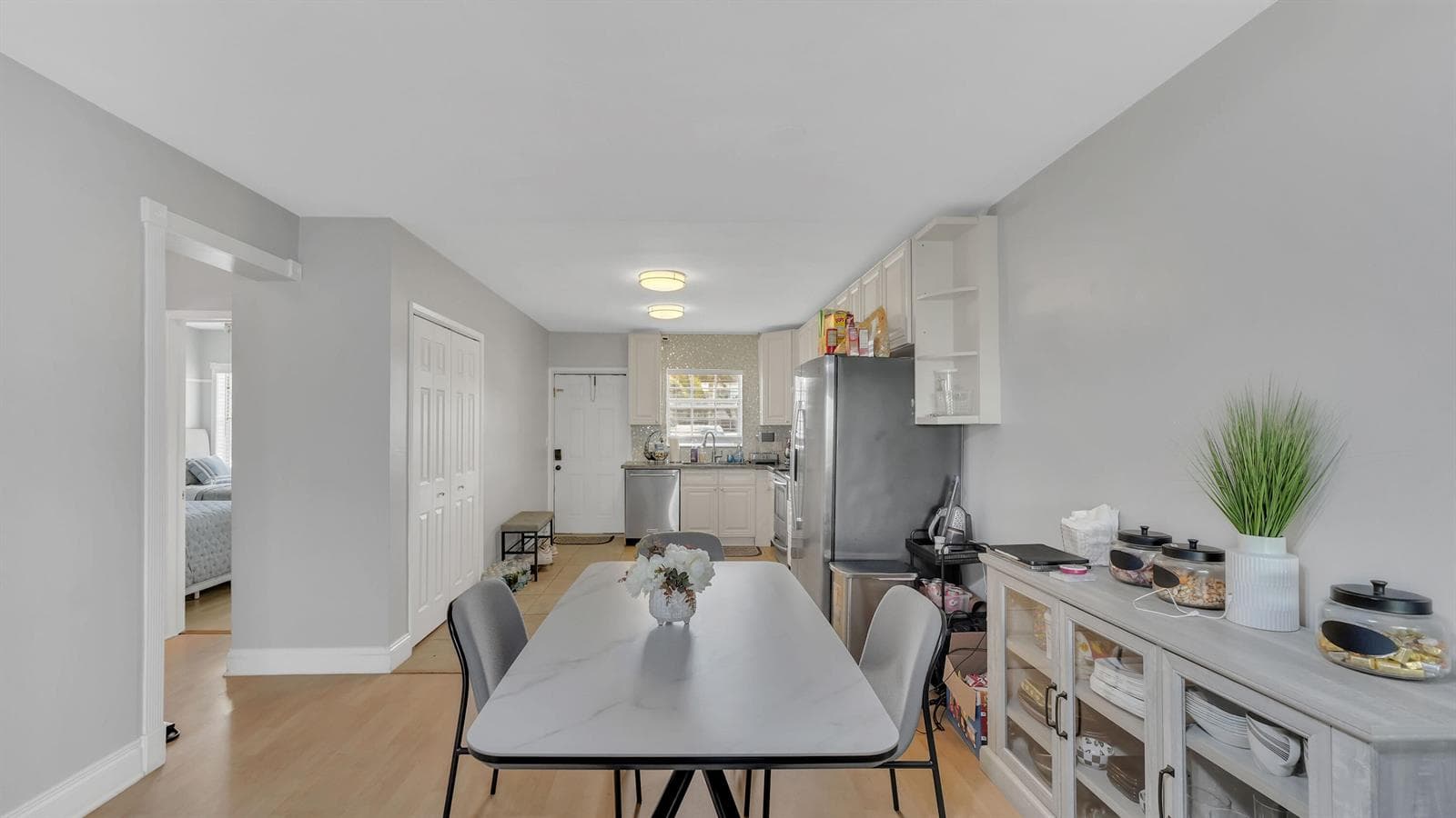 298 SE 6th Avenue #2 5