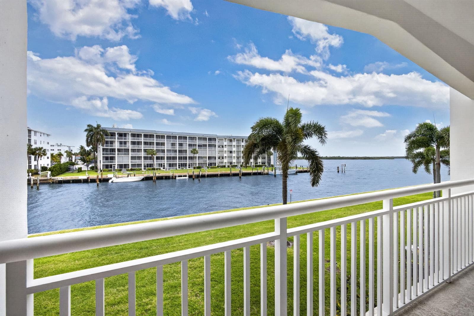 111 Shore Court ##206 2
