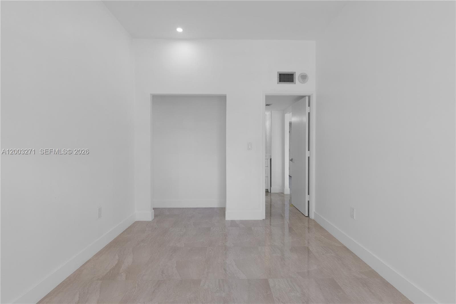 3731 N Country Club Dr 124 photo 17