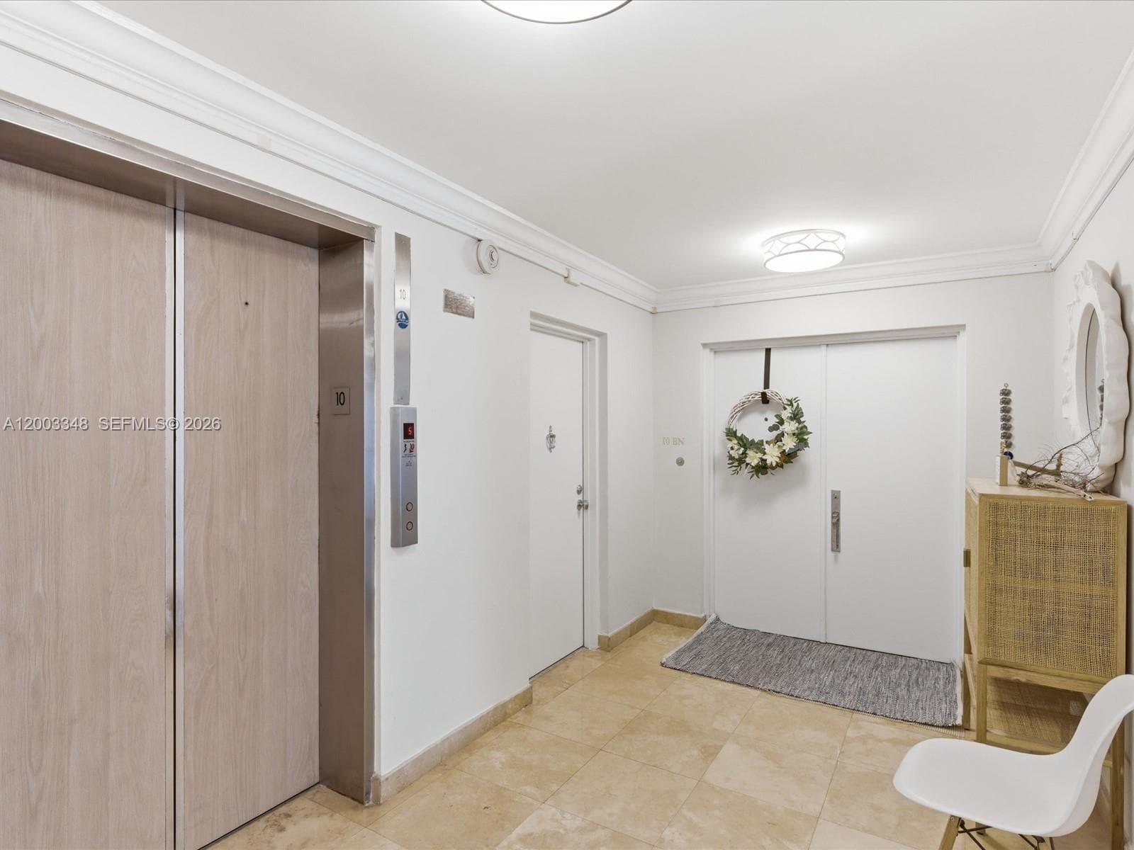 600 Grapetree Dr 2