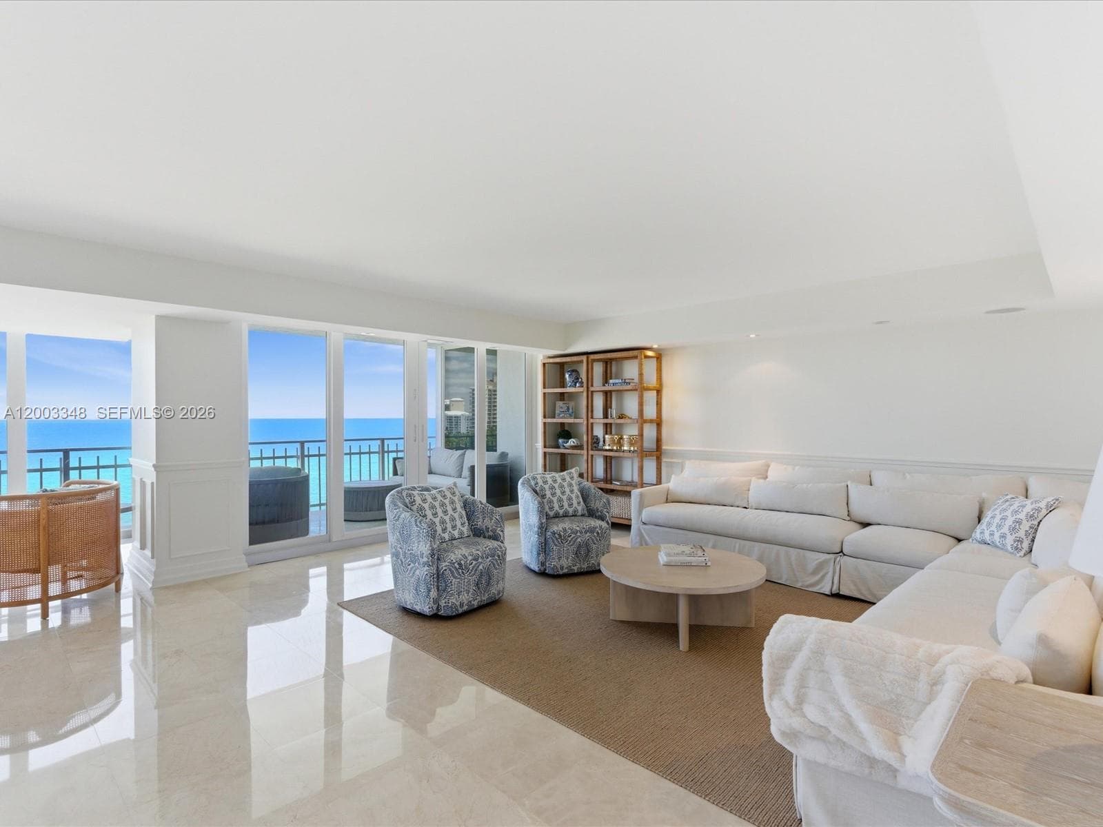 600 Grapetree Dr 10BN photo 16
