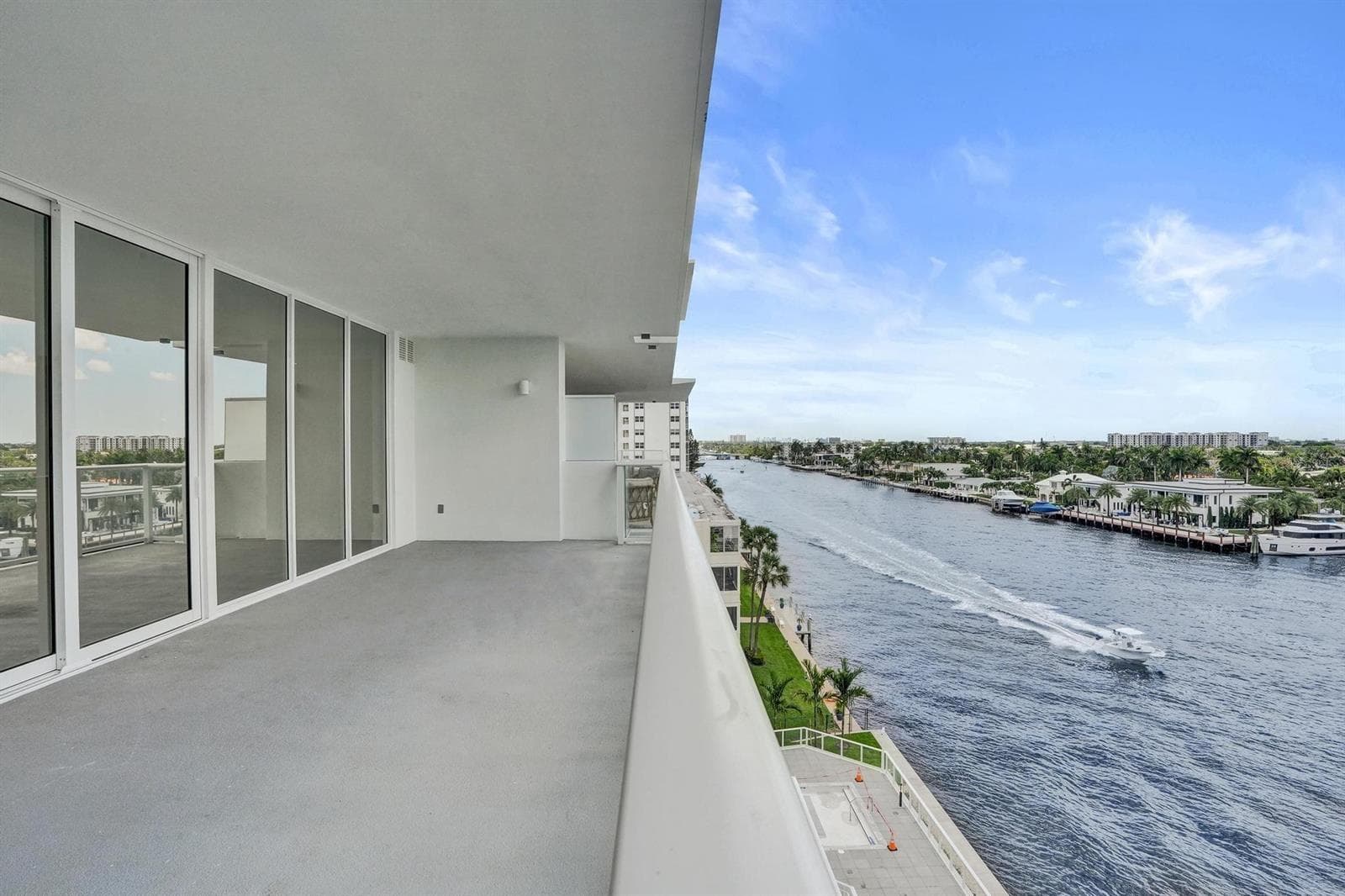 407 N Riverside Drive #602 2