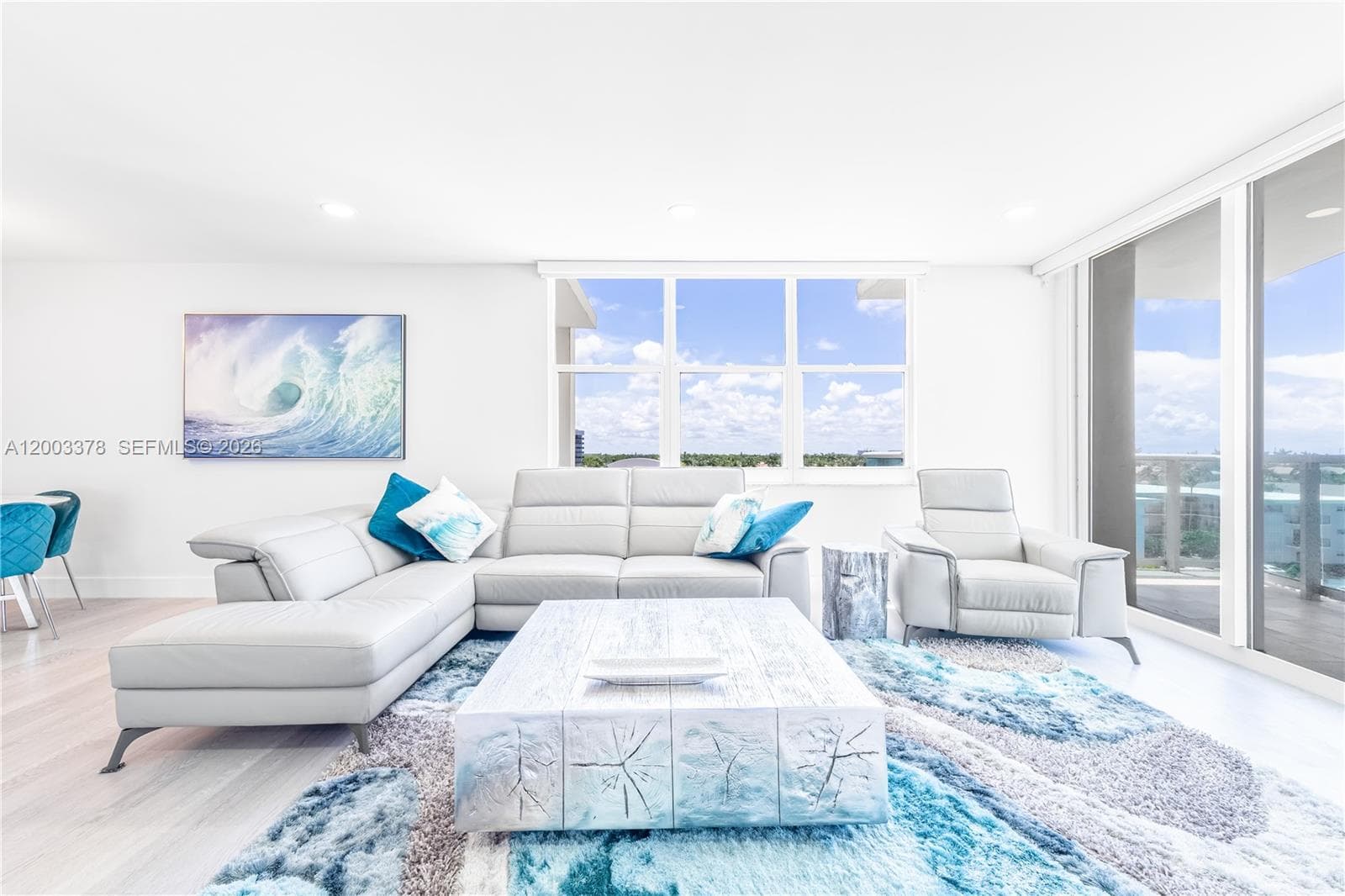 2501 Ocean Dr 3