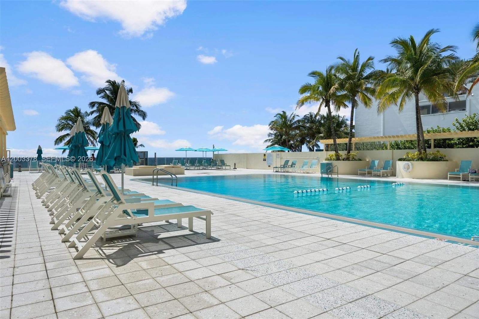 2501 Ocean Dr 536 photo 14