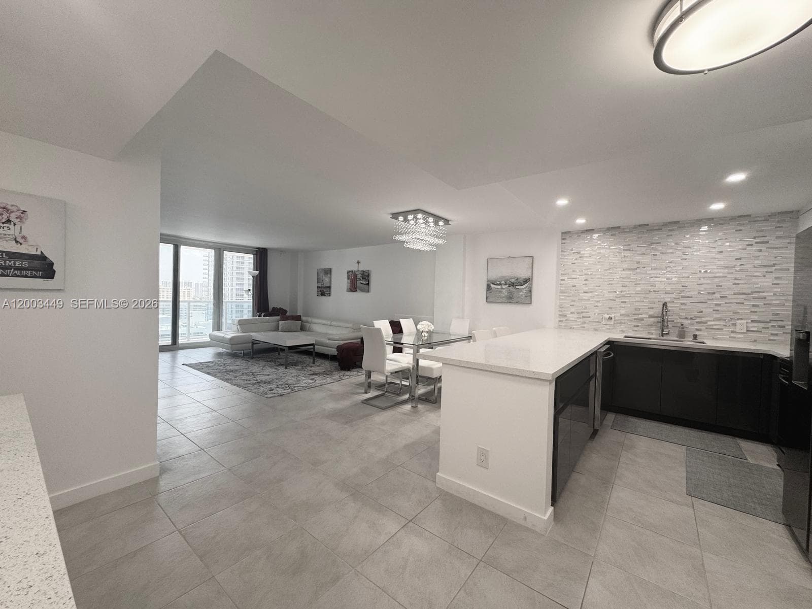 3800 Ocean Dr 1