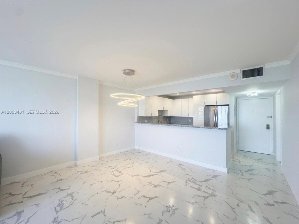 3800 S Ocean Dr 802 photo 3