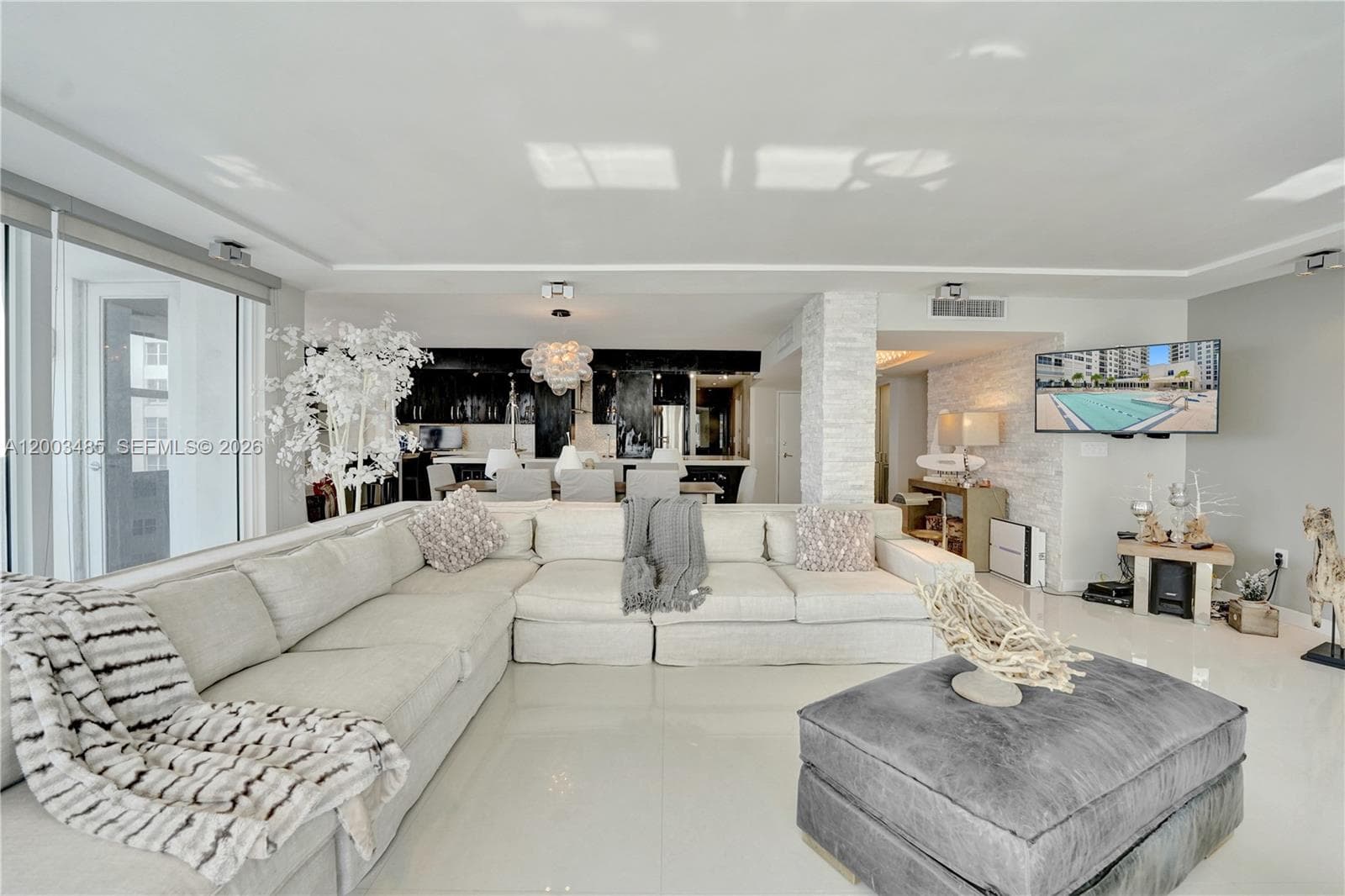 2751 Ocean Dr 5