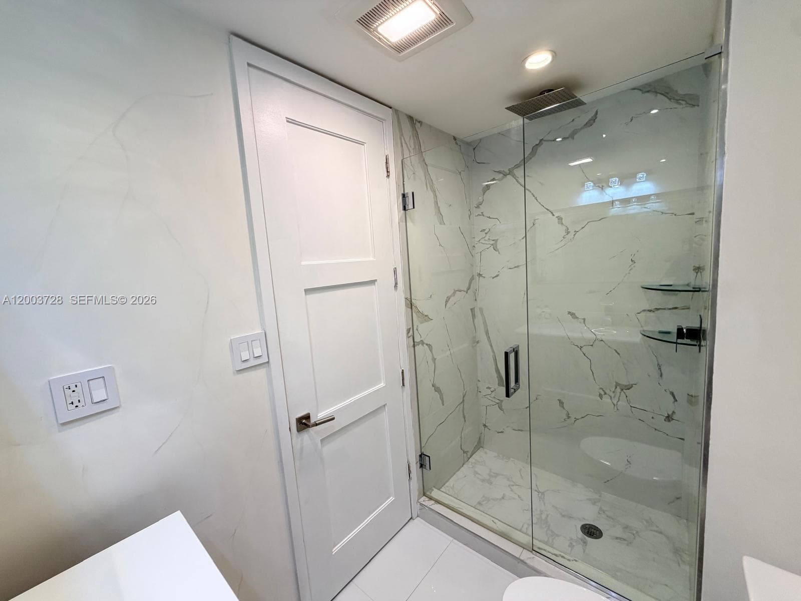 18041 BISCAYNE BLVD PH01 photo 16