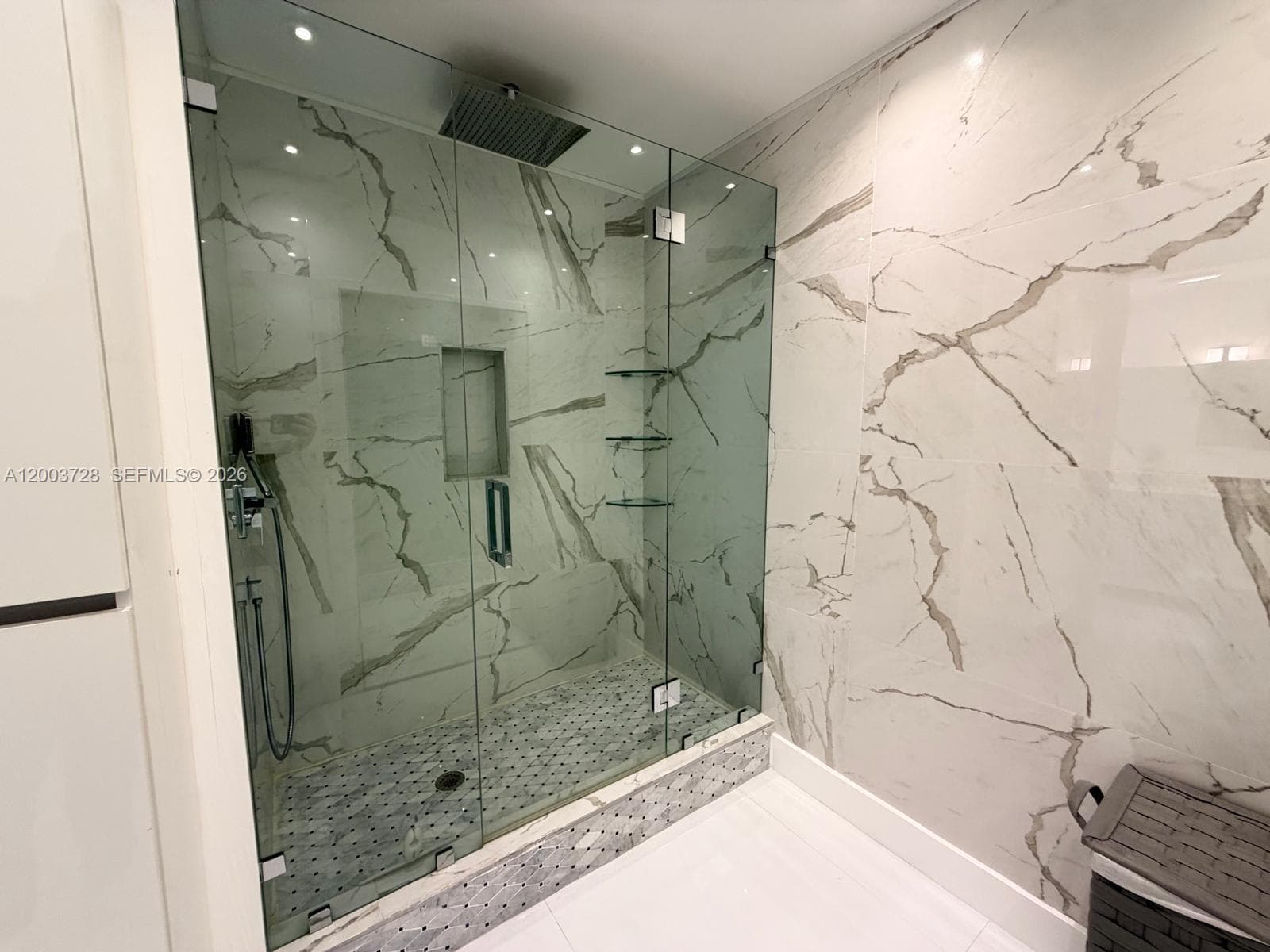 18041 BISCAYNE BLVD PH01 photo 14