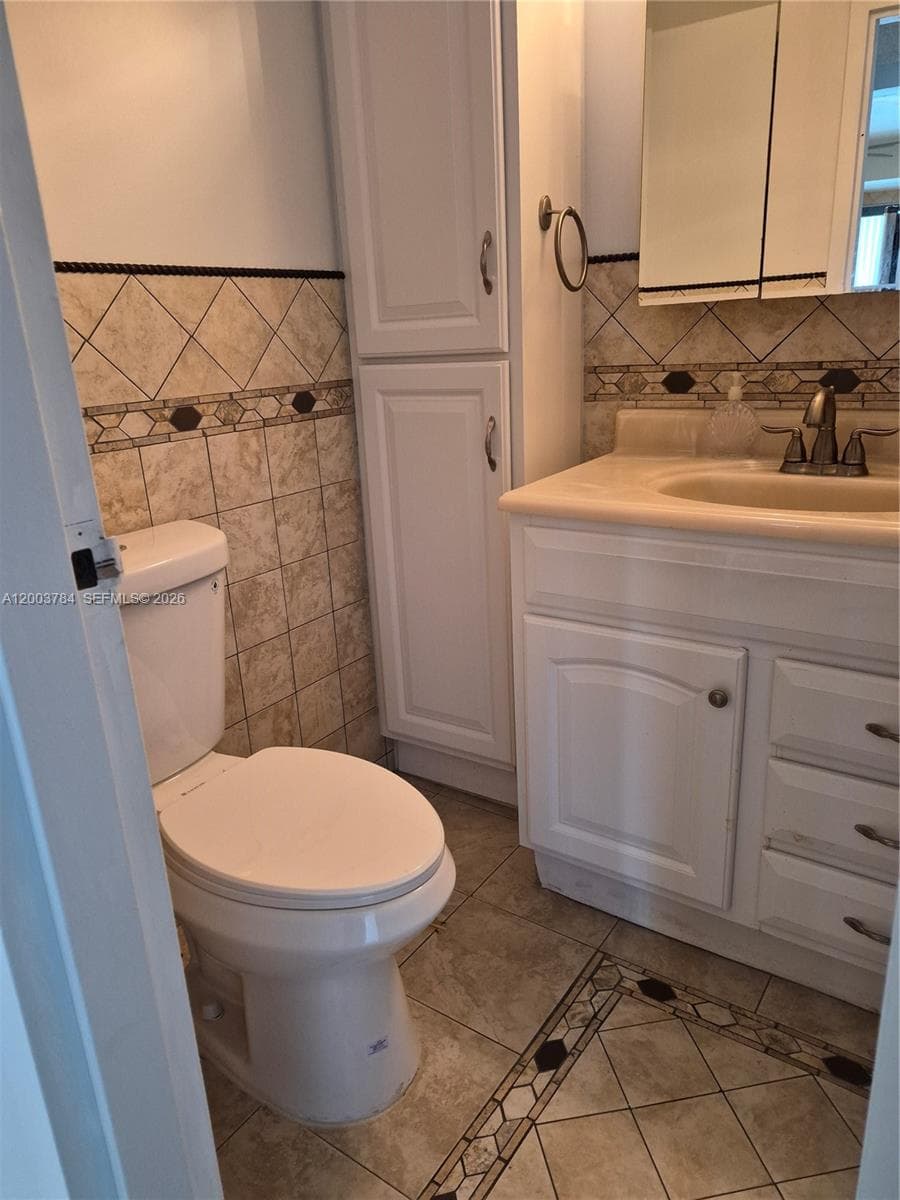 2655 Collins Ave 2406 photo 20
