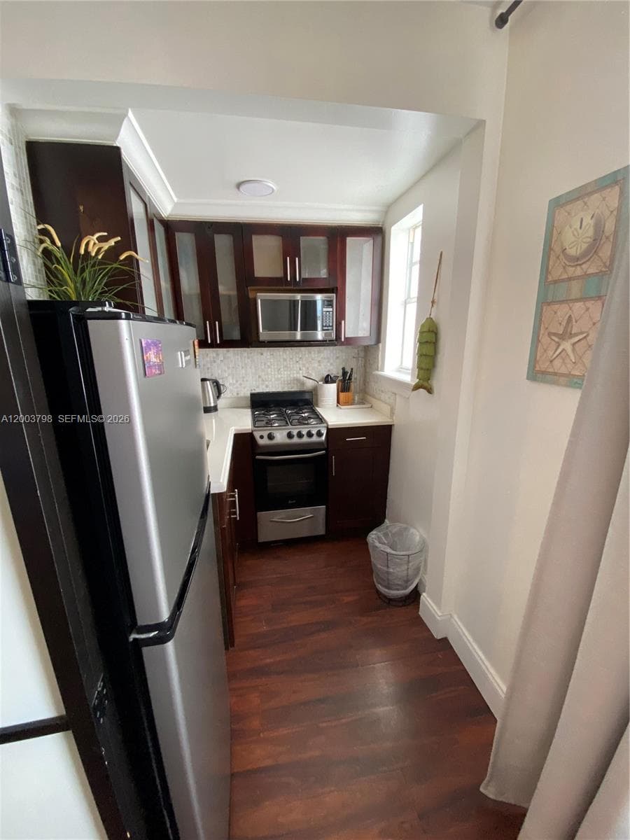 335 Ocean Dr 228 photo 3