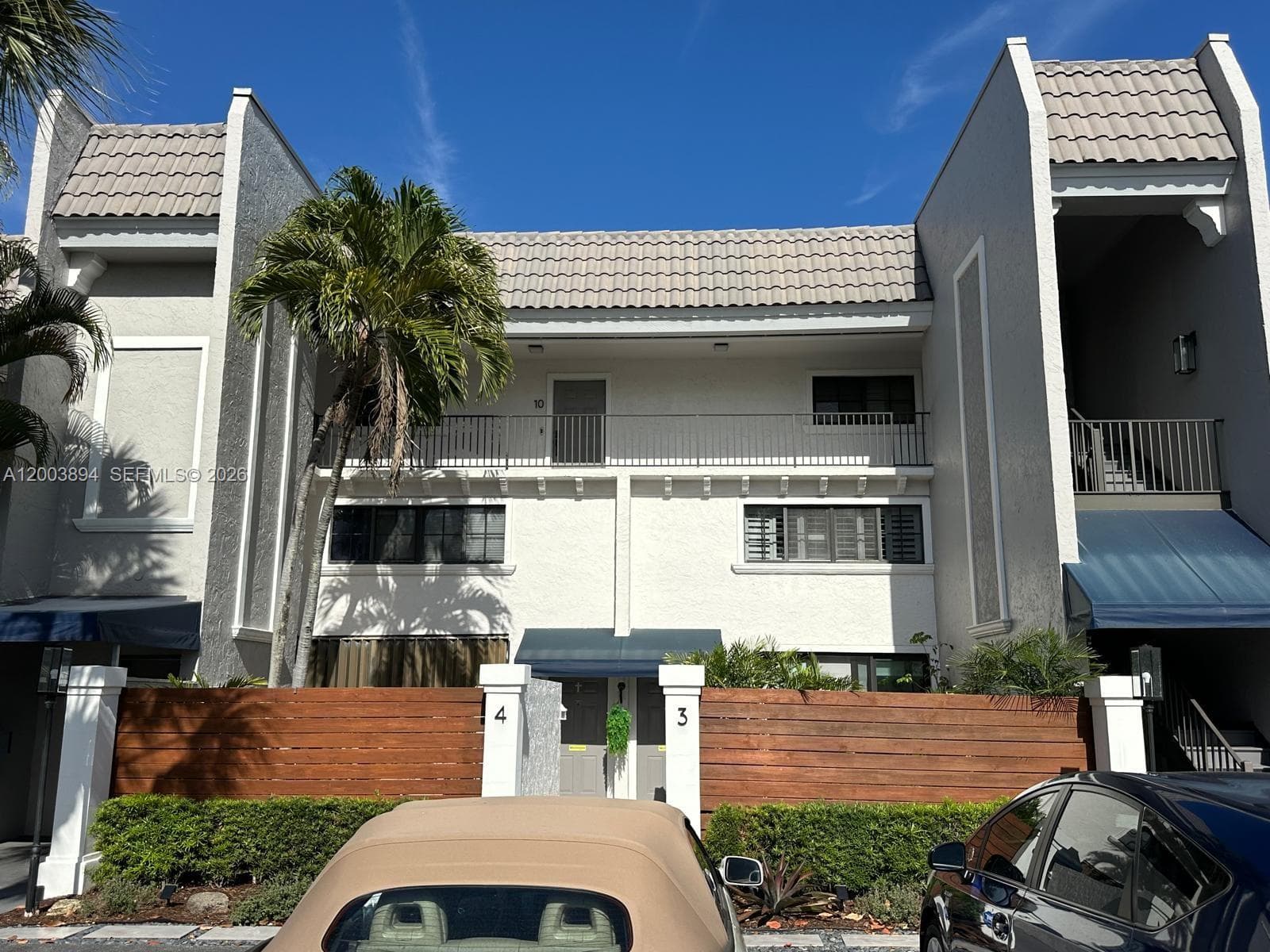801 Palm Trl 2