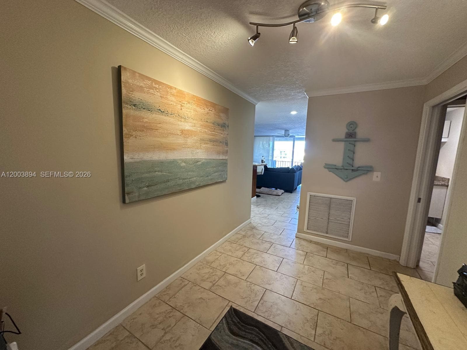 801 Palm Trl 4