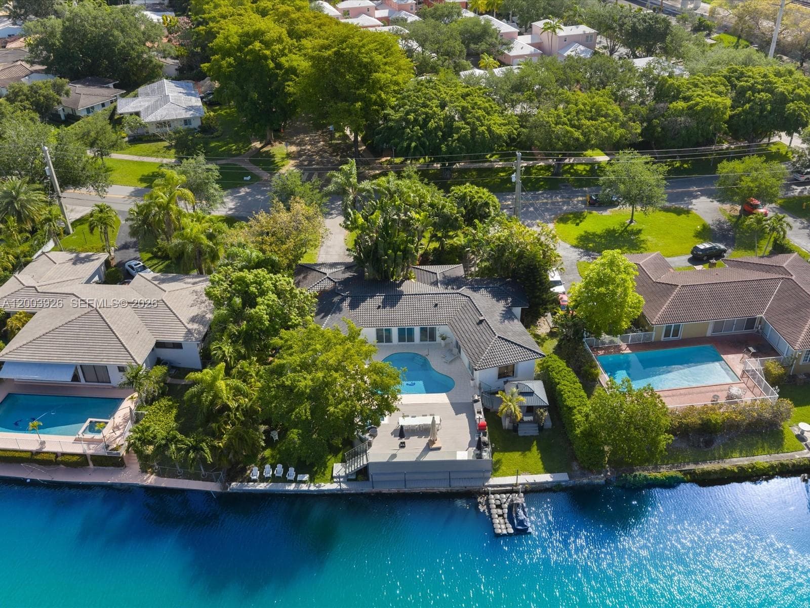 5000 Riviera Dr 1