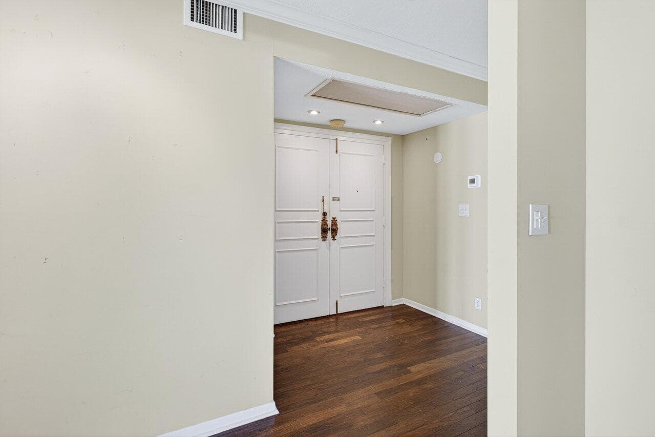 2000 S Ocean Boulevard 403 photo 4