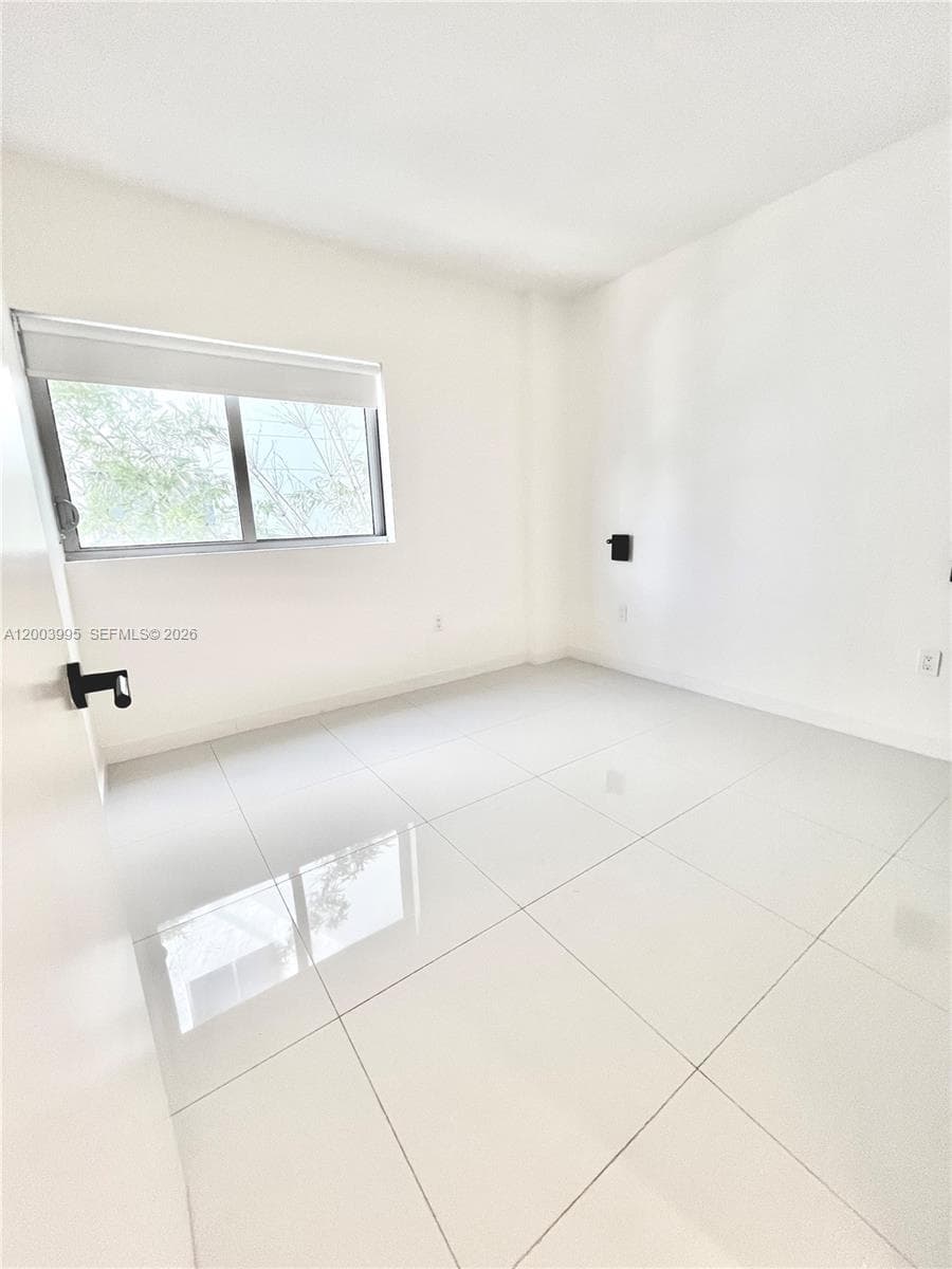 9940 W Bay Harbor Dr 5A-N photo 17