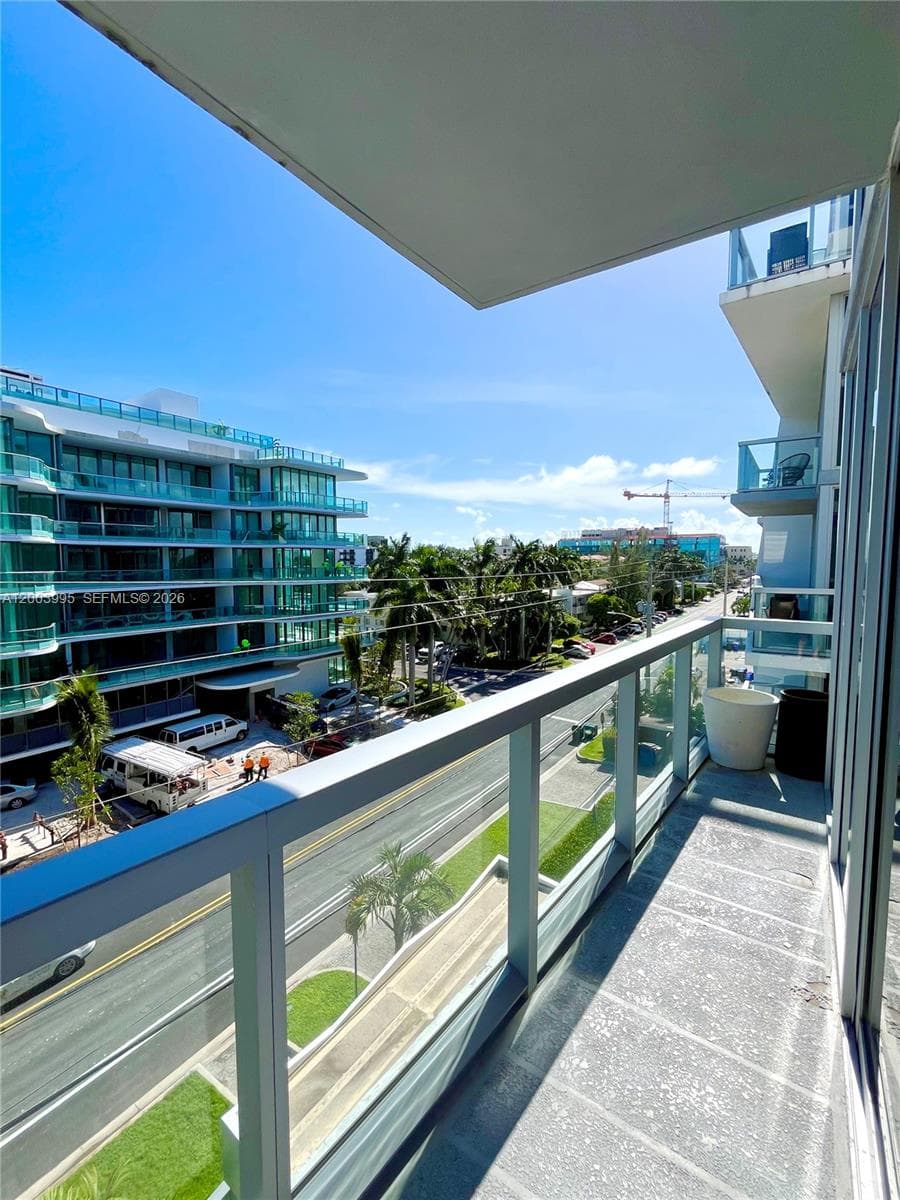 9940 W Bay Harbor Dr 5A-N photo 9