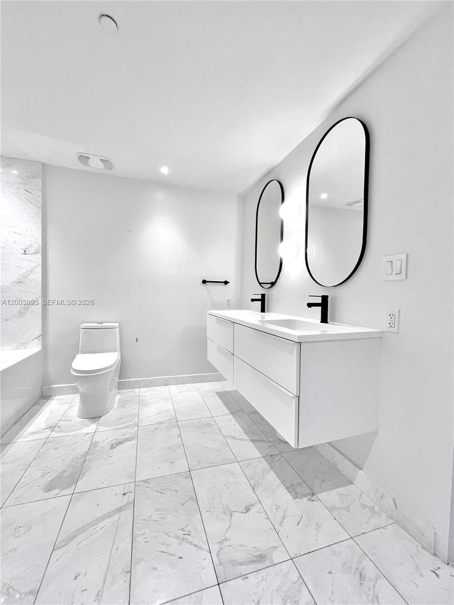 9940 W Bay Harbor Dr 5A-N photo 14
