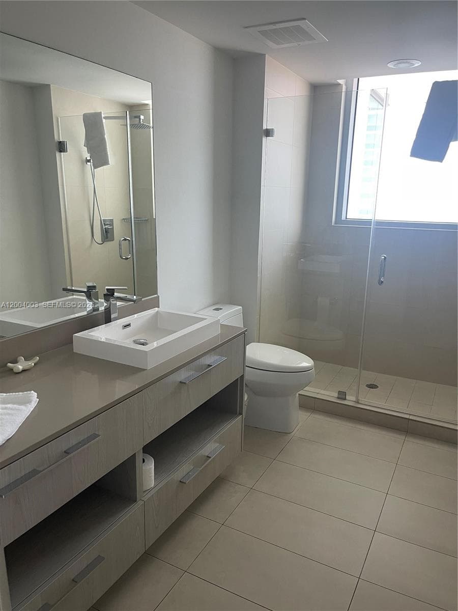 4111 Ocean Dr 3411 photo 14