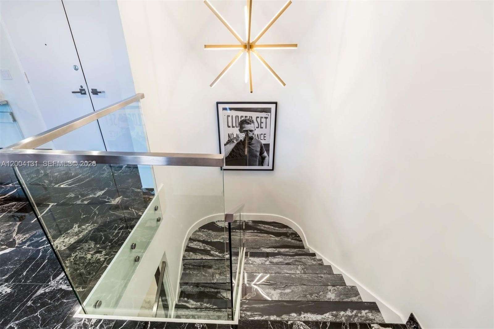 20191 E Country Club Dr TH7 photo 2