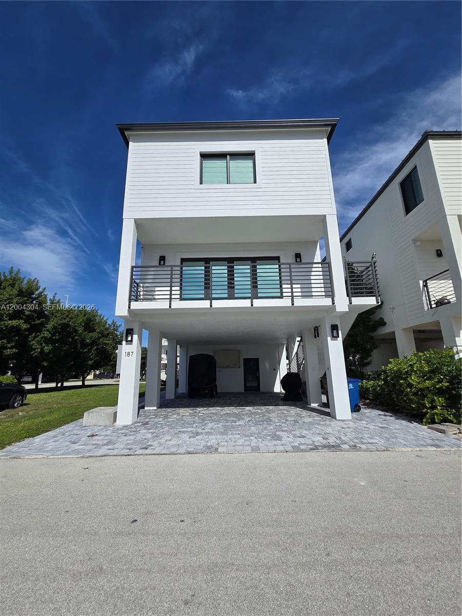 94825 Overseas Hwy #187 2