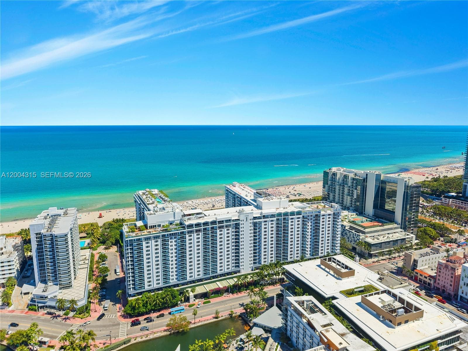 2301 Collins Ave 432 photo 2