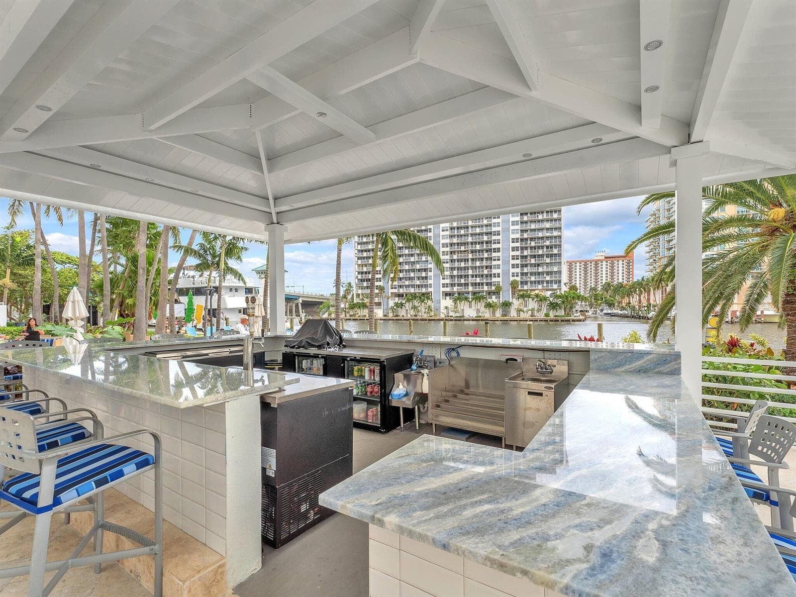 2670 E Sunrise Boulevard 509 photo 24
