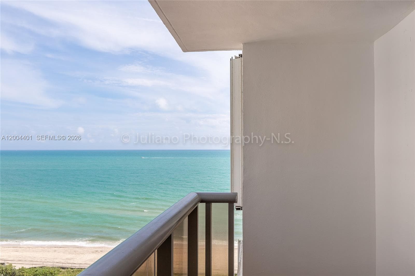 6039 Collins Ave 1415 photo 1