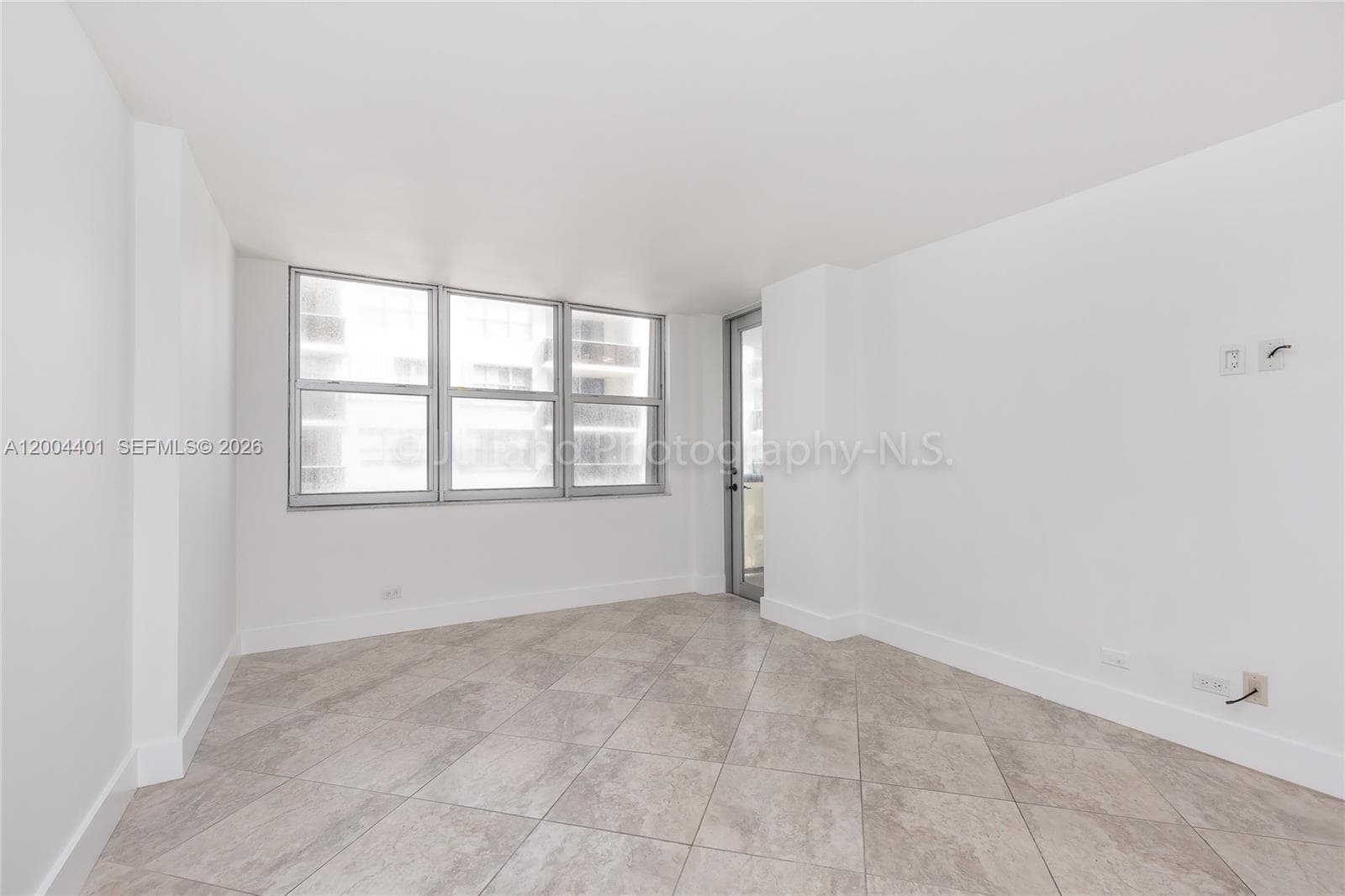 6039 Collins Ave 1415 photo 15