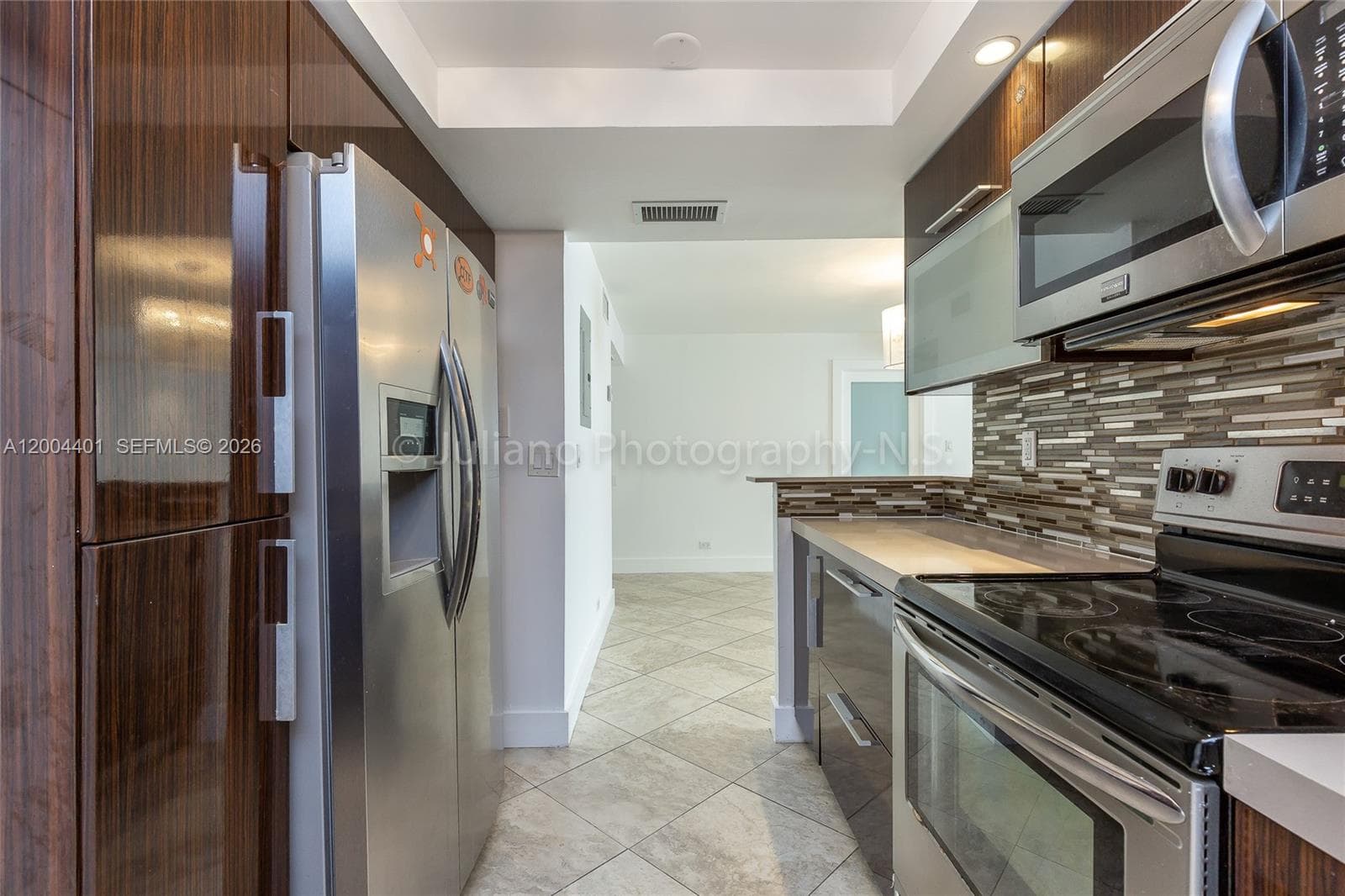 6039 Collins Ave 1415 photo 8