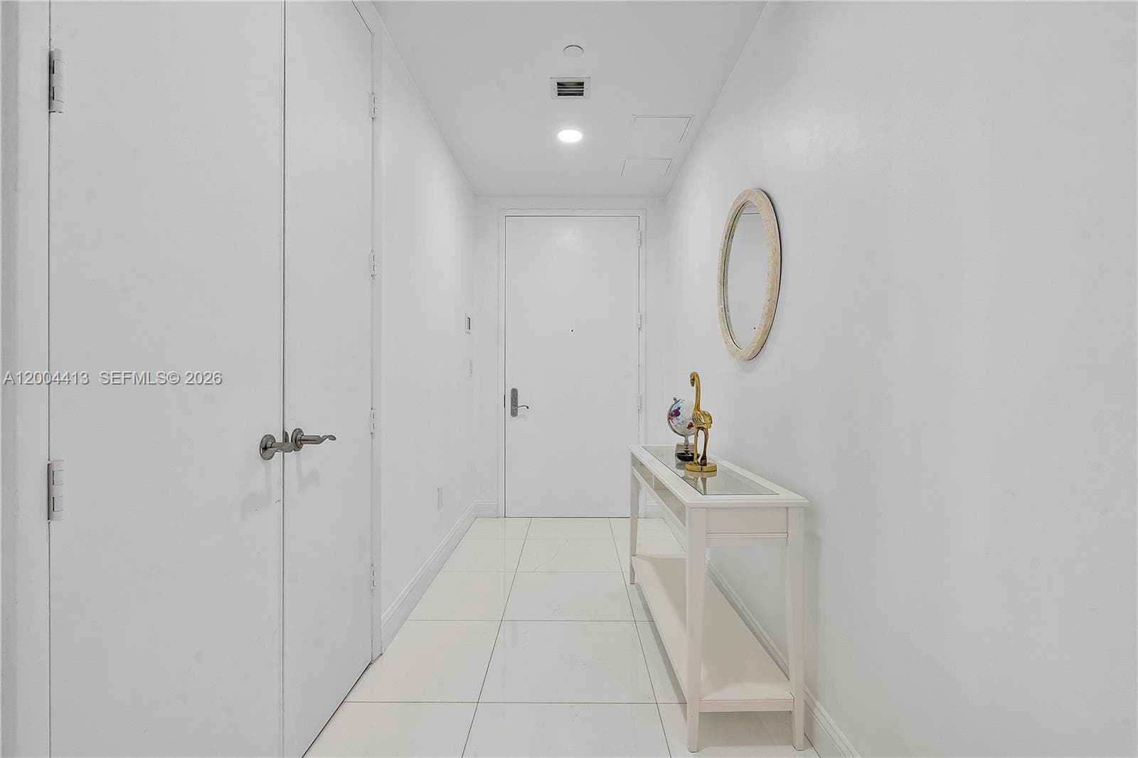 15811 Collins Ave 1205 photo 4