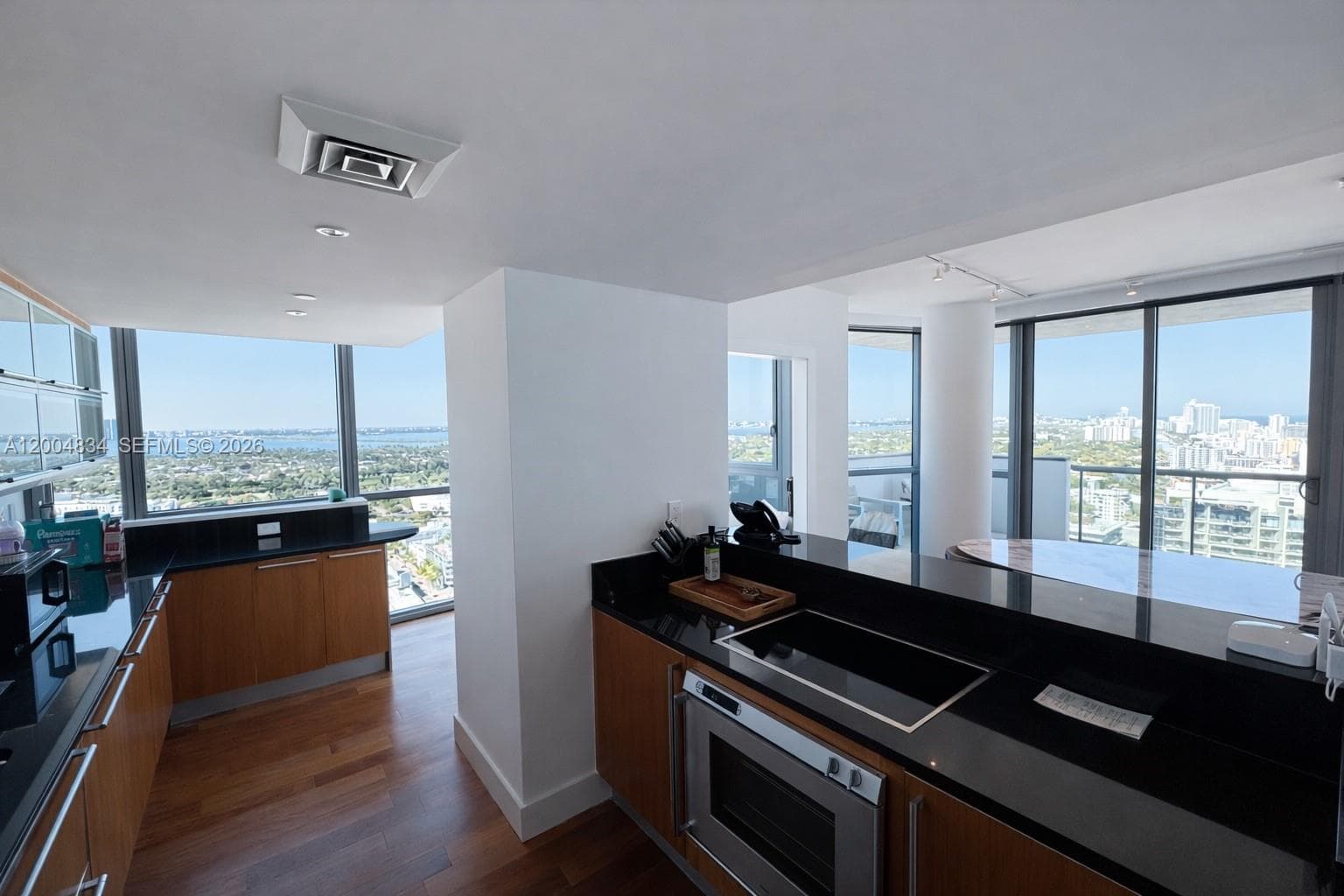 101 20th St 3501 photo 14