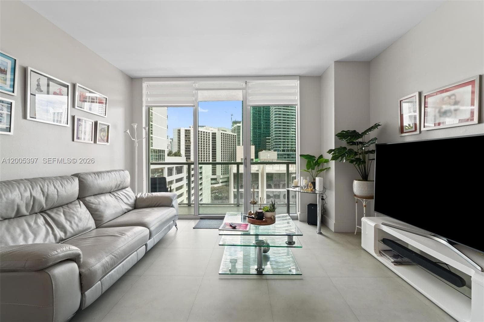 500 Brickell Ave 1405 photo 20