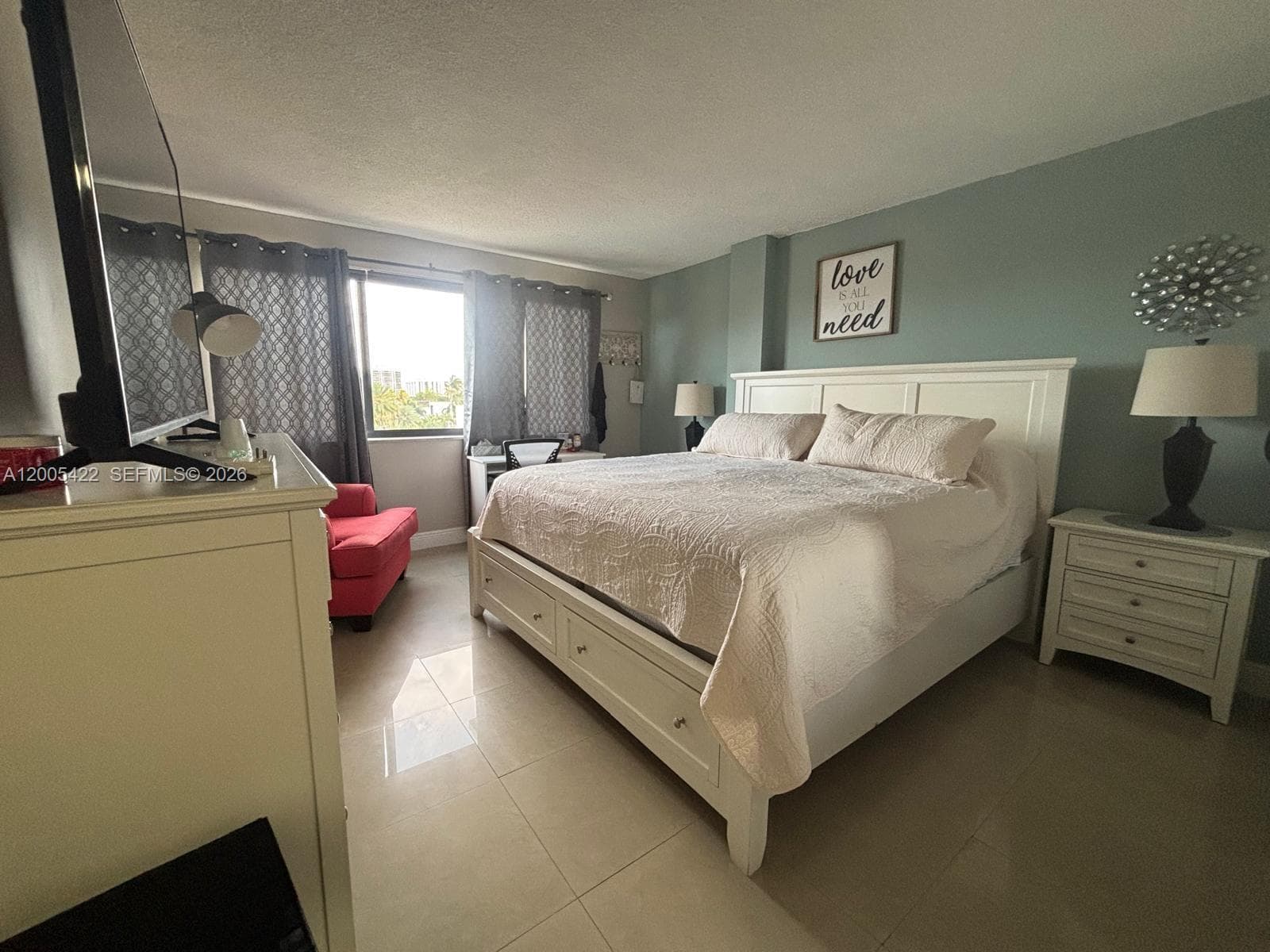 301 Golden Isles Dr 409 photo 8