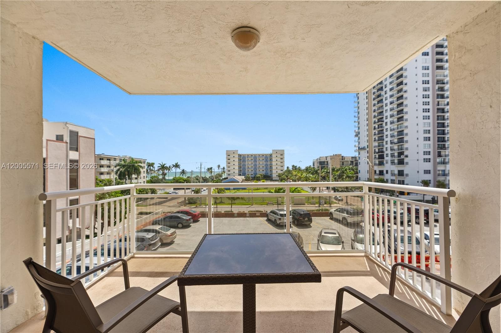 1600 S Ocean Dr 4G photo 2