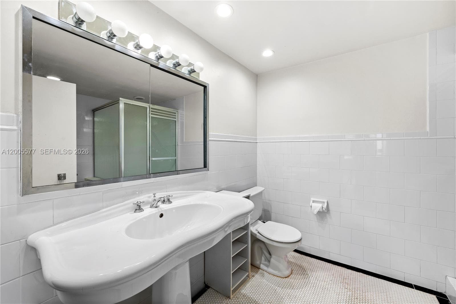 5255 Collins Ave 11A photo 7