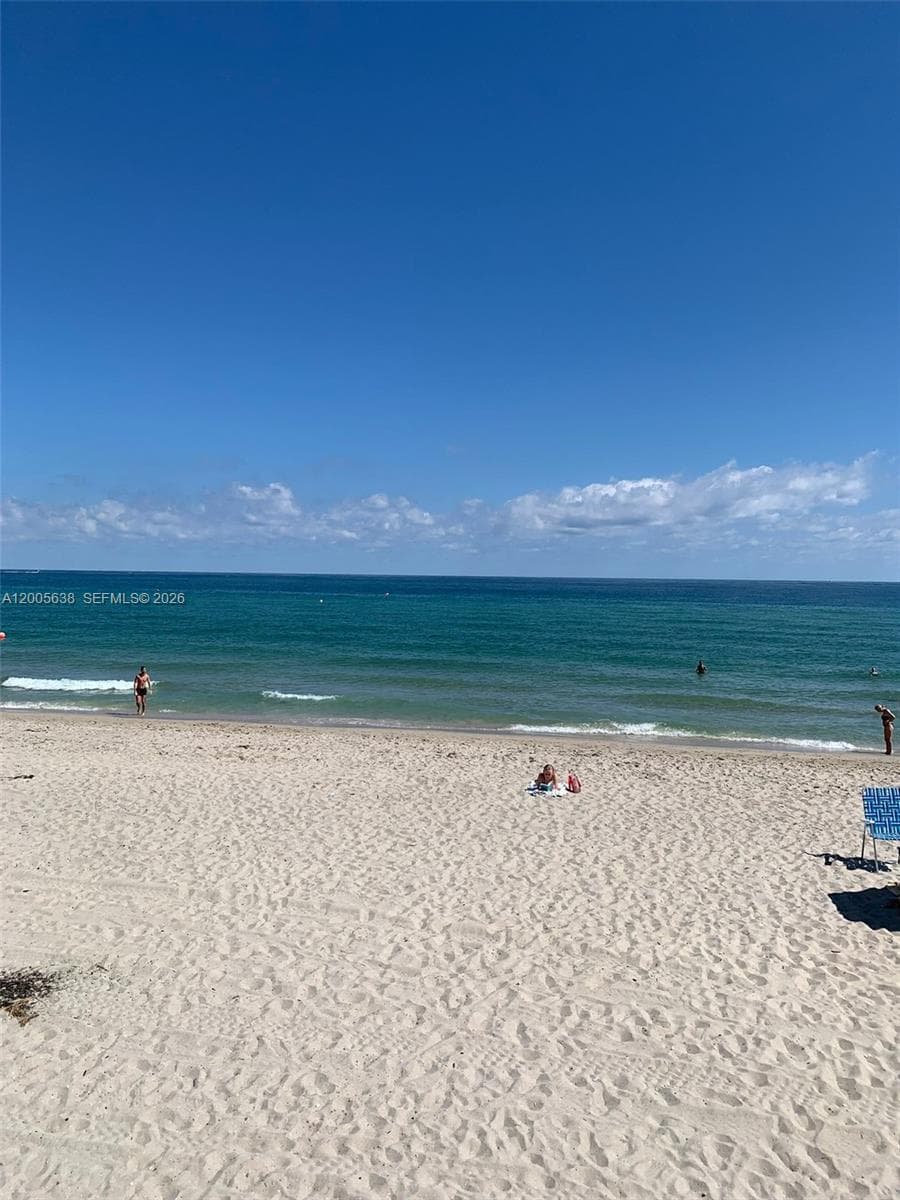 3725 S Ocean Dr L12 photo 16