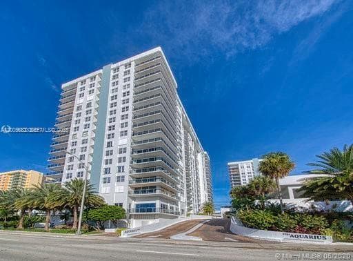 2751 Ocean Dr 2