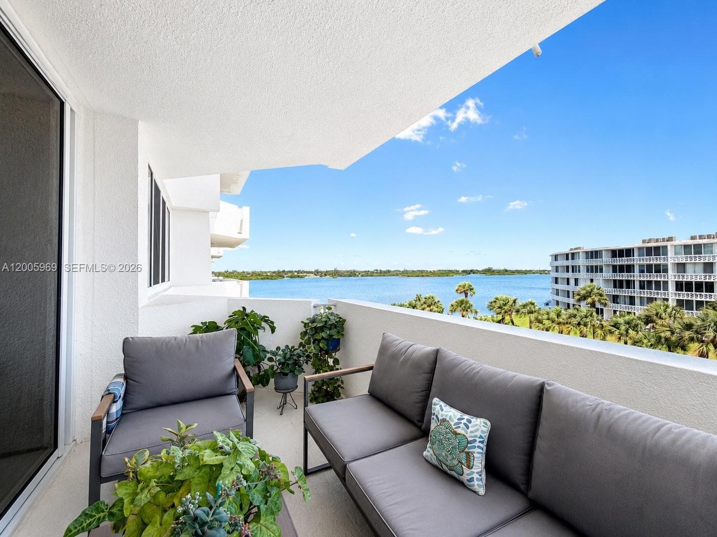 2773 Ocean Blvd 2