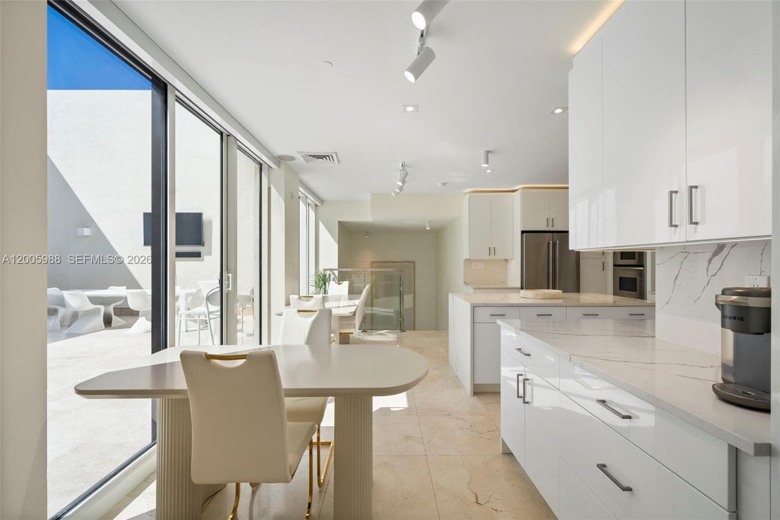1830 S Ocean Dr 5103 photo 4