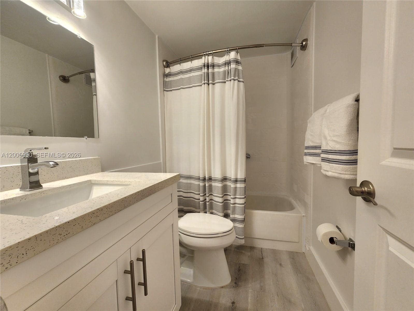 3505 S Ocean Dr 209 photo 20